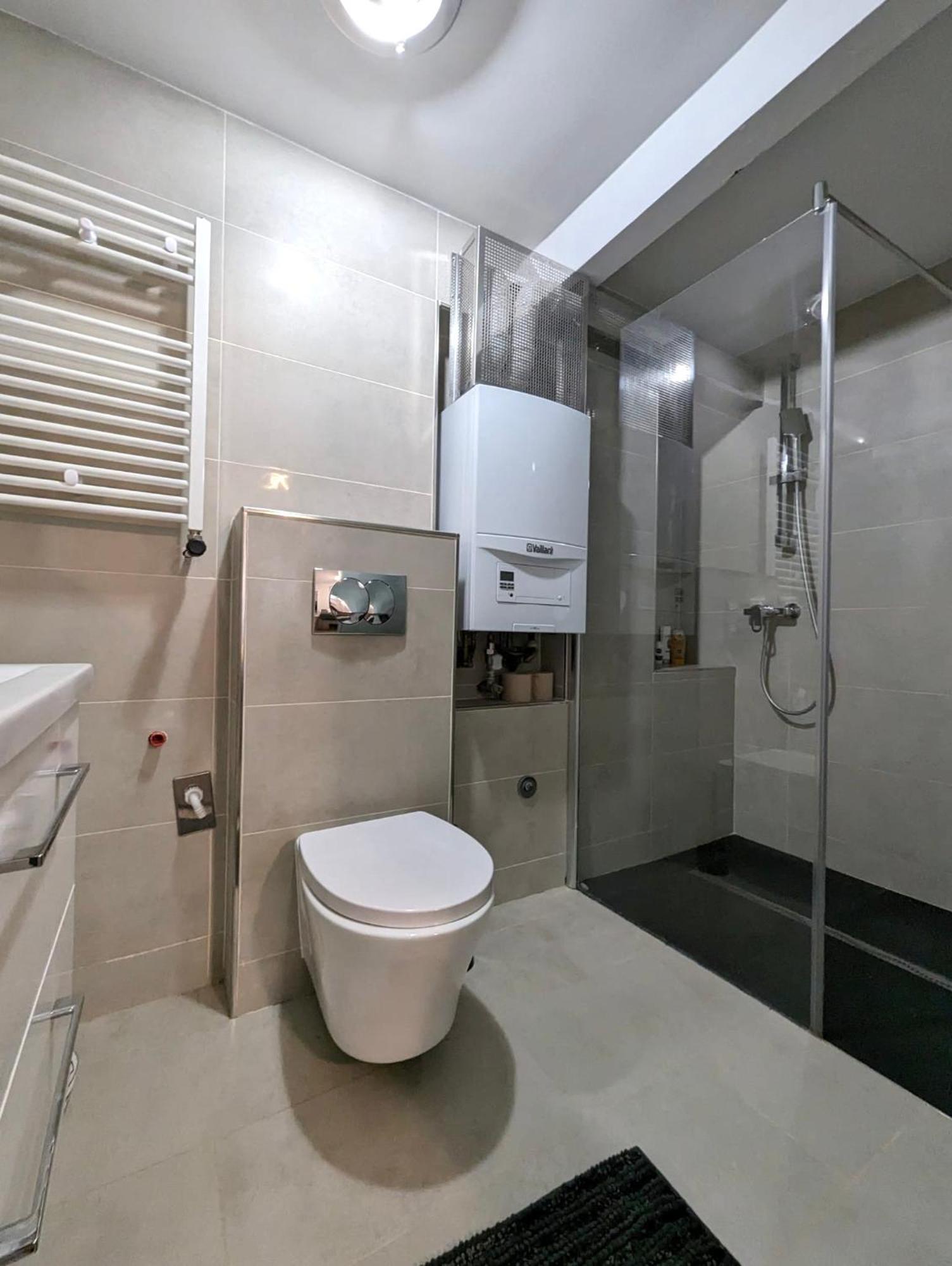 Fantabulous Downtown Abode W King Bed, 65" Tv, Washer And Tumble Dryer Zagreb Eksteriør billede